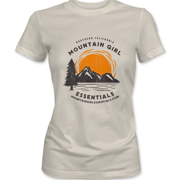 Tops - Mountain Girl Essentials T‎ Shirt Size XL